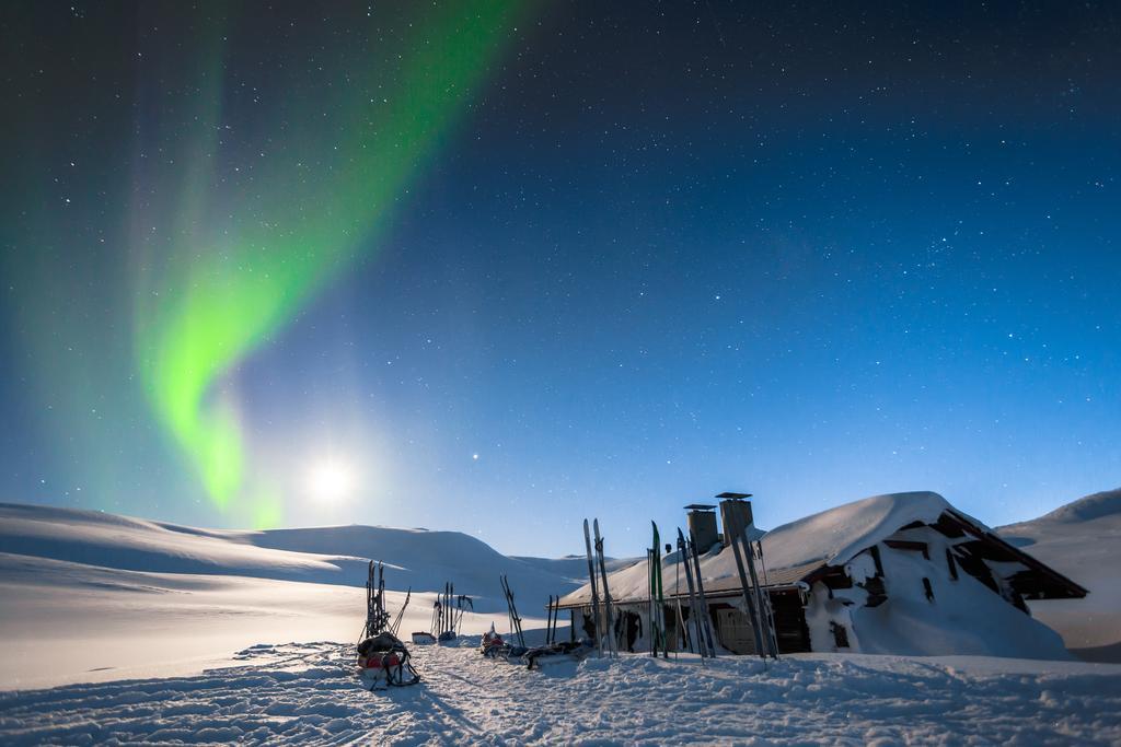 Lapland Northern Lights Ilveslinna Hotelli 3*