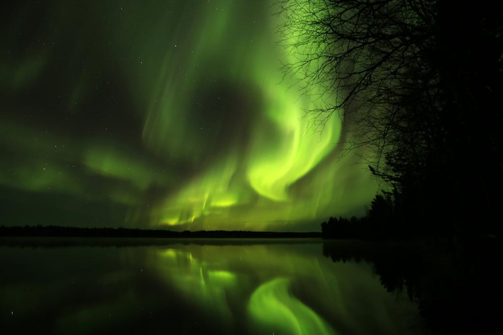 Lapland Northern Lights Ilveslinna
